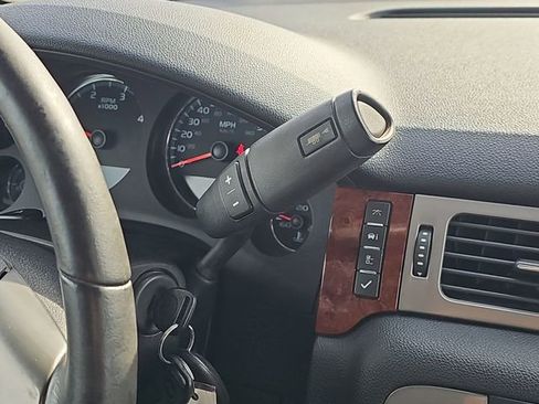 Used 2014 GMC Sierra 3500 SLT w/ SLT Convenience Package image 13