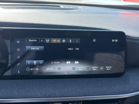 Used 2025 Nissan Kicks SV FWD image 14