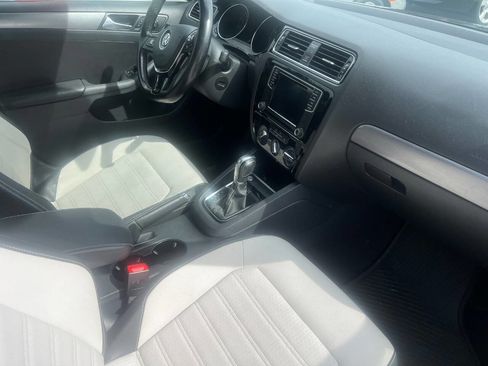 Used 2016 Volkswagen Jetta Sport image 20
