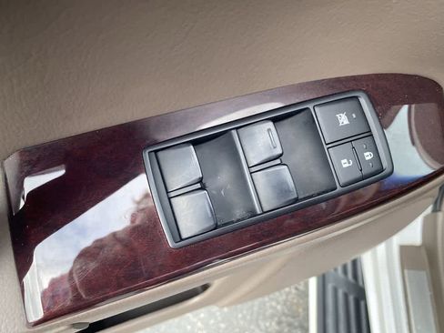 Used 2014 Lexus GX 460 w/ Premium Package image 13