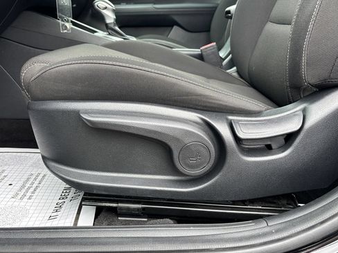 Used 2024 Kia Forte LXS FWD image 25