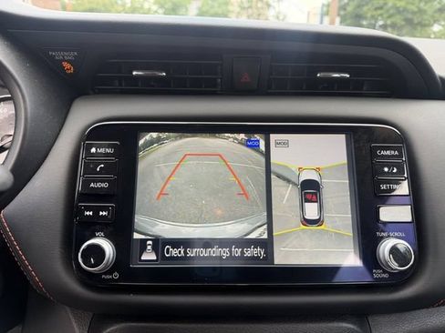 Used 2023 Nissan Kicks SR w/ SR Premium Package FWD image 22