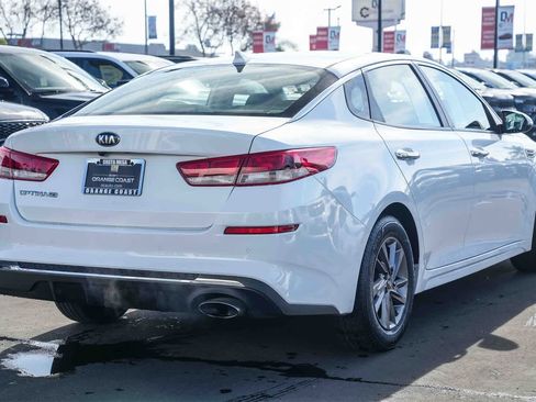 Used 2020 Kia Optima LX image 4