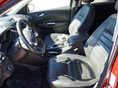 Used 2016 Ford Escape Titanium AWD/4WD image 4