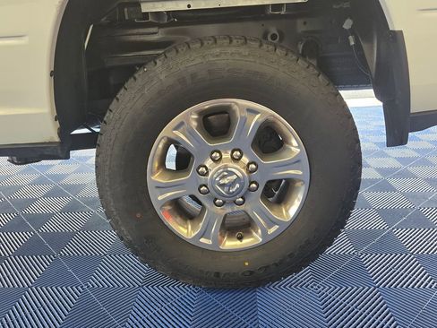 Used 2024 RAM 2500 Big Horn image 30