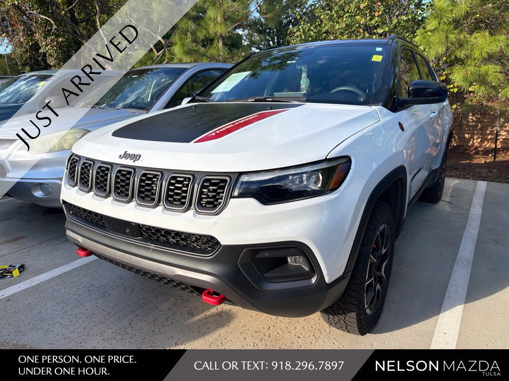 Used 2024 Jeep Compass Trailhawk w/ Trailhawk Elite Group AWD/4WD image 1