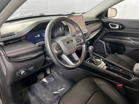 Used 2022 Jeep Compass Trailhawk w/ Trailhawk Elite Group image 9