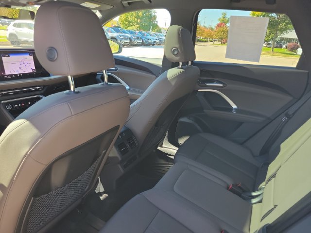 Used 2025 Audi Q5 Premium w/ Convenience Package AWD/4WD image 24