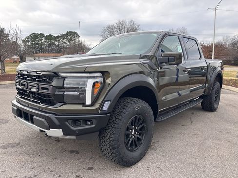 Used 2022 Ford Explorer Limited w/ Equipment Group 301A image 3