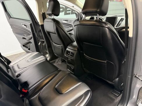Used 2022 Ford Edge Titanium w/ Equipment Group 301A AWD/4WD image 46