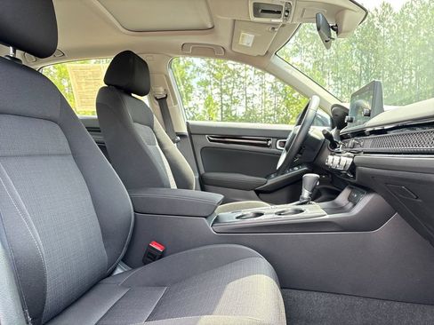 Used 2024 Honda Civic EX image 32