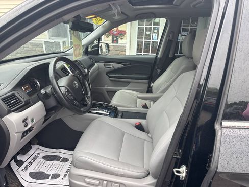 Used 2016 Honda Pilot Touring image 18