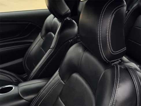 Used 2024 Ford Mustang Premium image 23