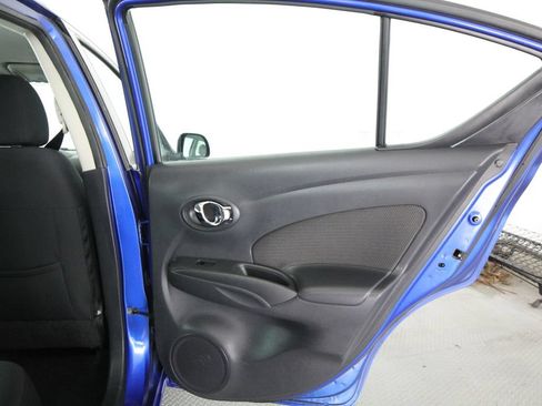Used 2013 Nissan Versa SV w/ Convenience Pkg FWD image 29