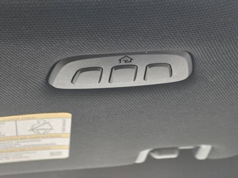 Used 2023 Ford Expedition Limited image 24