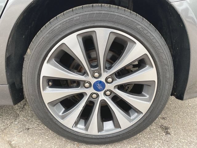Used 2020 Ford Fusion SE AWD/4WD image 30