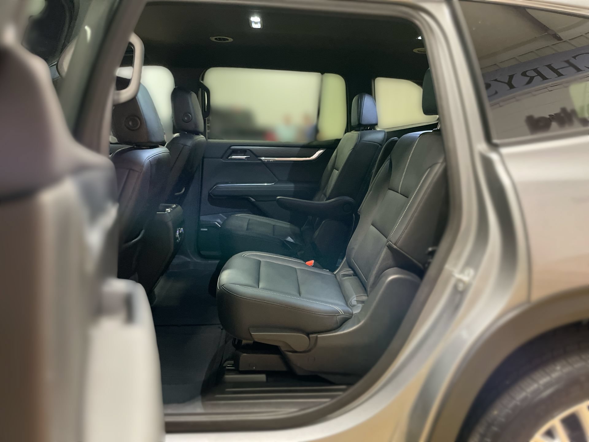 Used 2024 GMC Acadia Elevation w/ Luxury Package FWD image 24