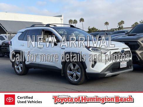 Certified 2020 Toyota RAV4 Limited AWD/4WD image 1