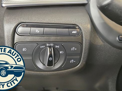 Used 2020 INFINITI QX50 Luxe w/ Navigation Package image 22