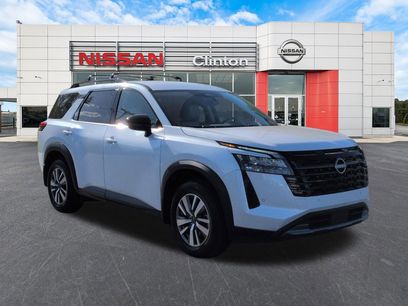 New 2026 Nissan Pathfinder SL