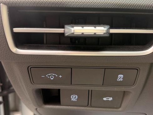 Used 2025 Hyundai Sonata SEL FWD image 24