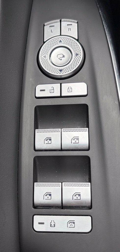 Used 2026 Genesis GV70 2.5T Select AWD/4WD image 17