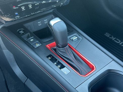 New 2026 Nissan Kicks SR image 29