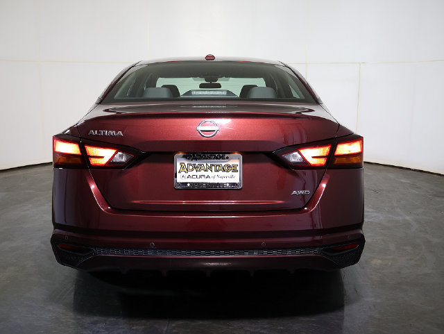 Used 2025 Nissan Altima 2.5 SV AWD/4WD image 9