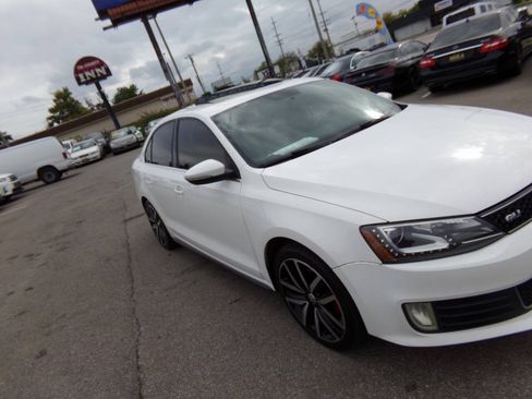 Used 2013 Volkswagen Jetta GLI Autobahn FWD image 44