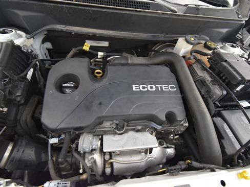 Used 2019 Chevrolet Equinox LT image 16