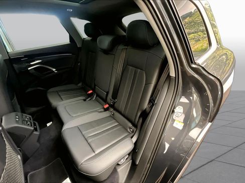Certified 2025 Audi Q5 Premium Plus AWD/4WD image 20