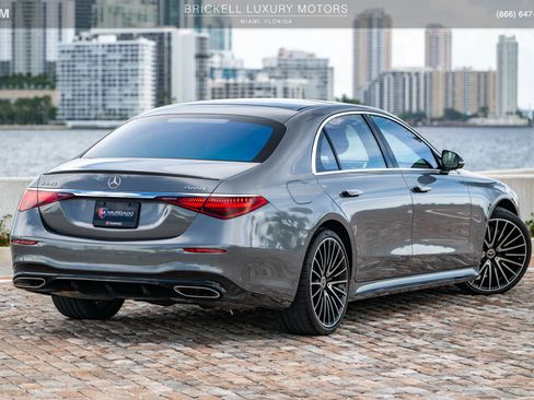 Used 2022 Mercedes-Benz S 580 4MATIC Sedan image 4