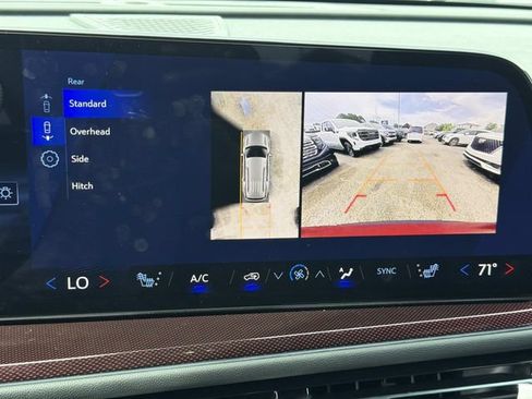 Used 2026 Chevrolet Traverse Z71 w/ Enhanced Driving Package AWD/4WD image 31