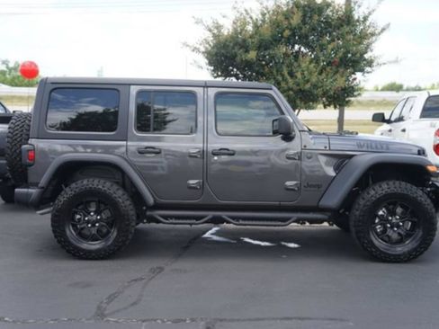 Used 2025 Jeep Wrangler Unlimited Sport AWD/4WD image 5