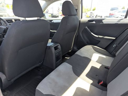 Used 2017 Volkswagen Jetta S FWD image 28