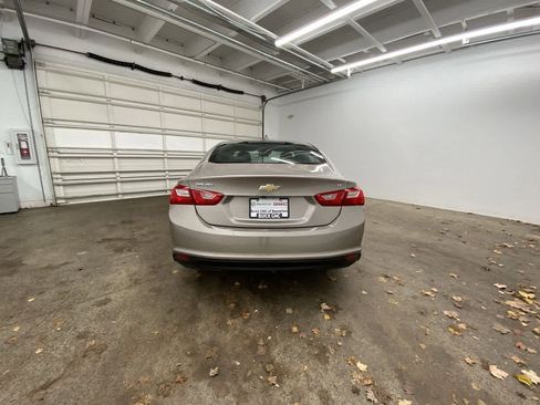 Used 2023 Chevrolet Malibu LT image 5