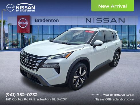 Used 2024 Nissan Rogue SL w/ SL Premium Package FWD image 1