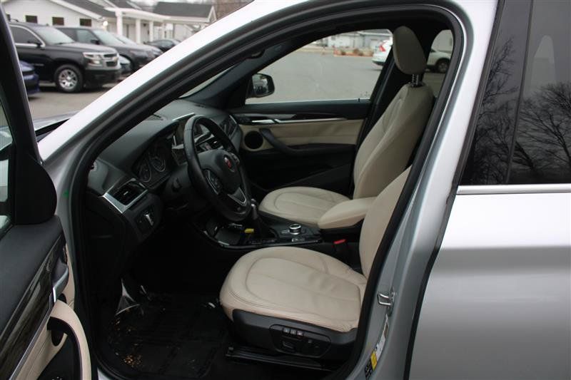 Used 2016 BMW X1 xDrive28i w/ Premium Package AWD/4WD image 10