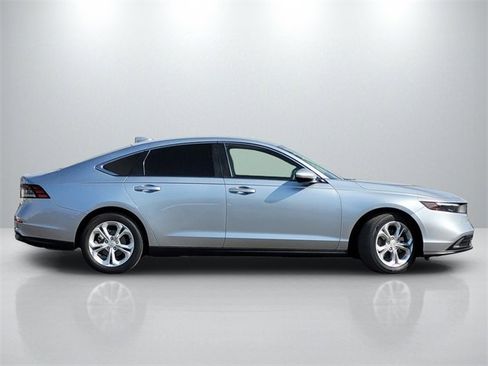 Used 2024 Honda Accord LX image 3