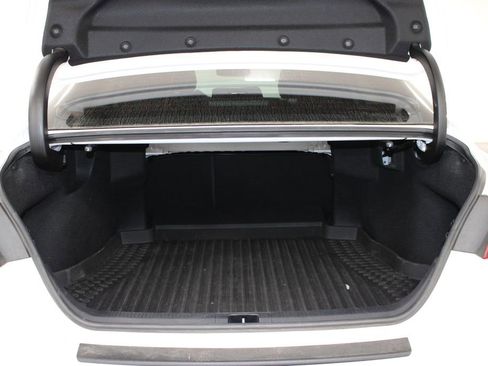 Used 2021 Toyota Camry SE image 13