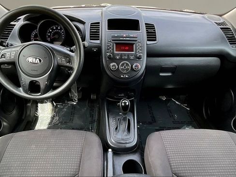 Used 2013 Kia Soul FWD image 7