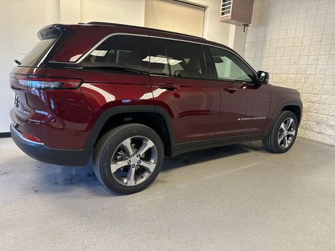 New 2026 Jeep Grand Cherokee Limited AWD/4WD image 21