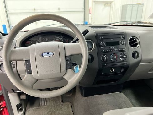 Used 2007 Ford F150 XLT image 11