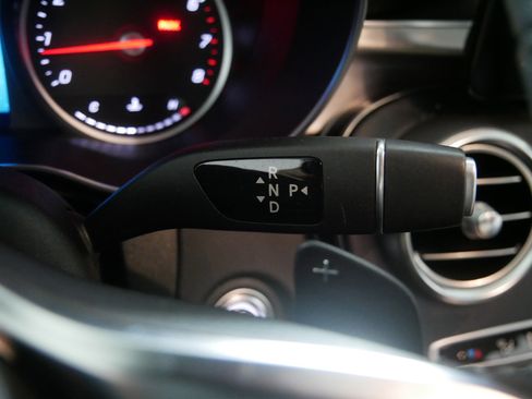 Used 2019 Mercedes-Benz C 300 4MATIC Sedan image 24