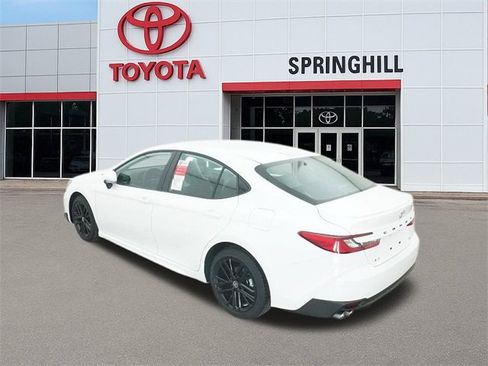 New 2026 Toyota Camry SE image 5