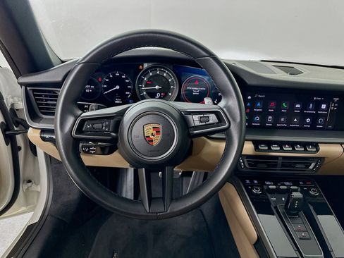 Used 2024 Porsche 911 Carrera RWD image 15