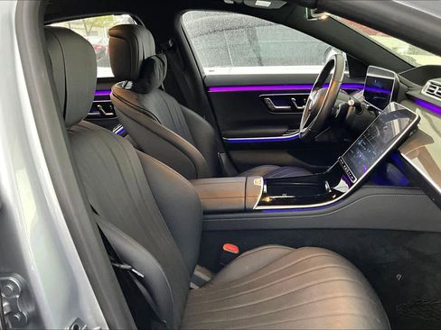 Certified 2022 Mercedes-Benz S 500 4MATIC image 9