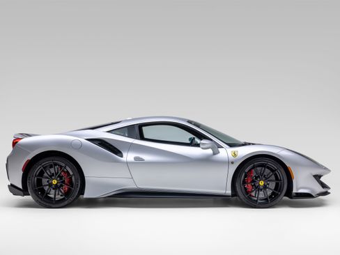 Certified 2020 Ferrari 488 Pista Coupe RWD image 11