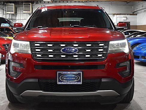 Used 2016 Ford Explorer Limited w/ Equipment Group 301A AWD/4WD image 2
