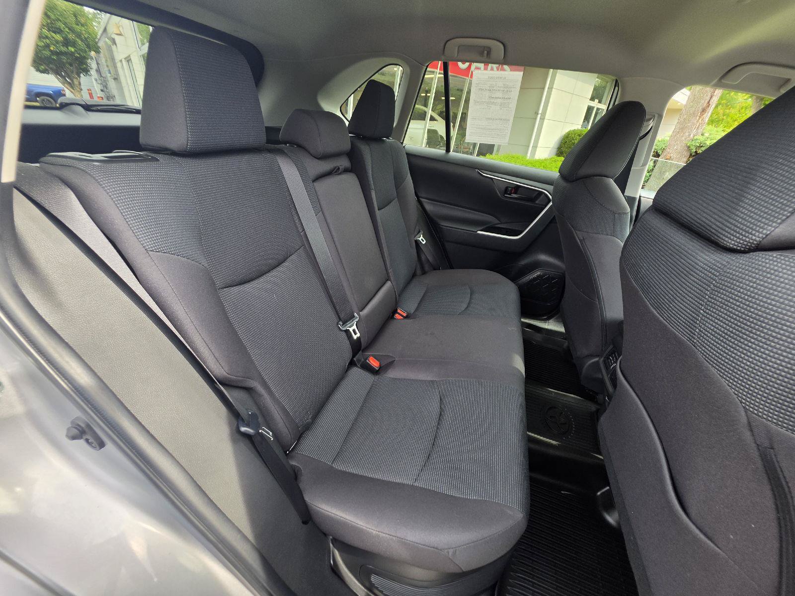 Certified 2023 Toyota RAV4 LE AWD/4WD image 18